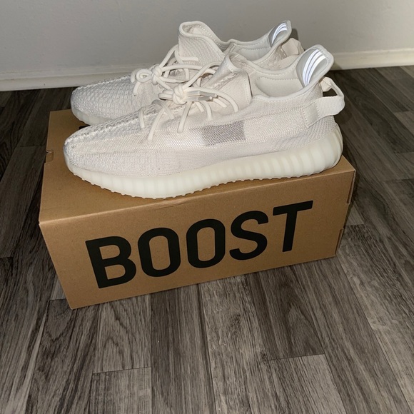 Yeezy Boost 350 - Picture 3 of 5